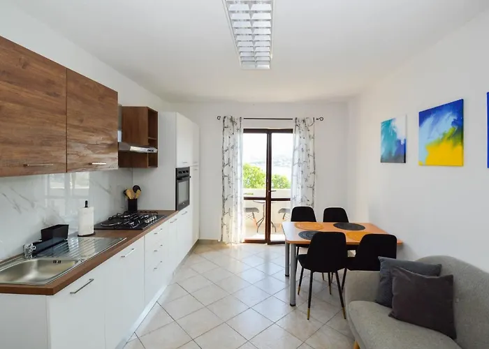 Maja Appartement *