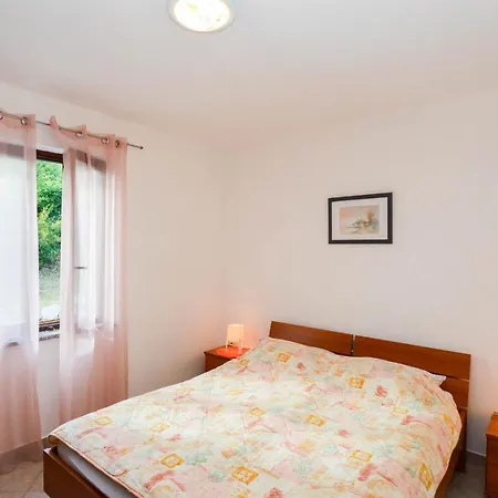 Maja Apartment *