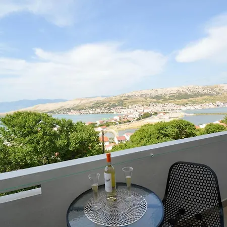 Maja Apartment Pag Town
